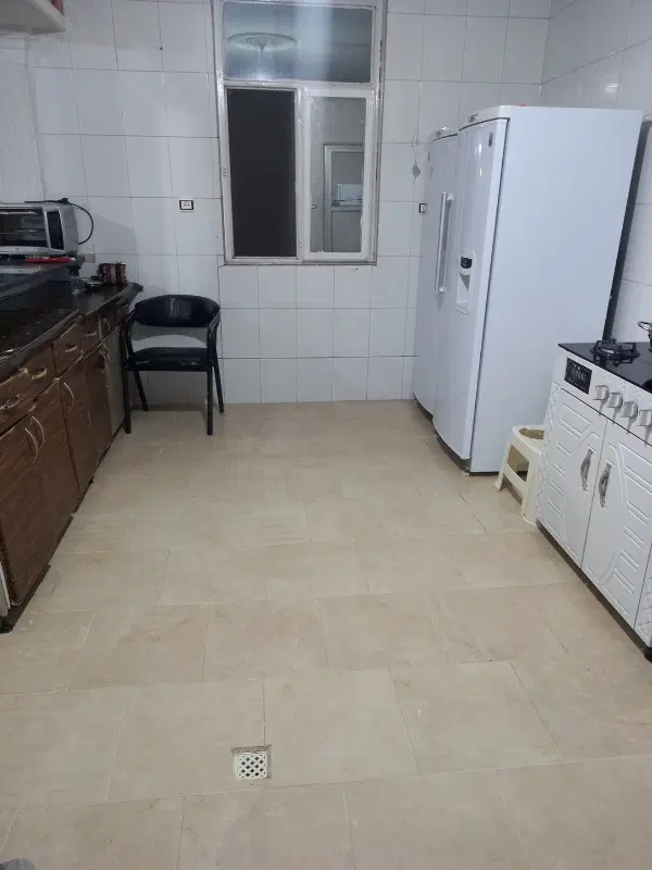 آپارتمان  ۹۰ متر طبقه اول  ۵۰۰ میلیون رهن کامل