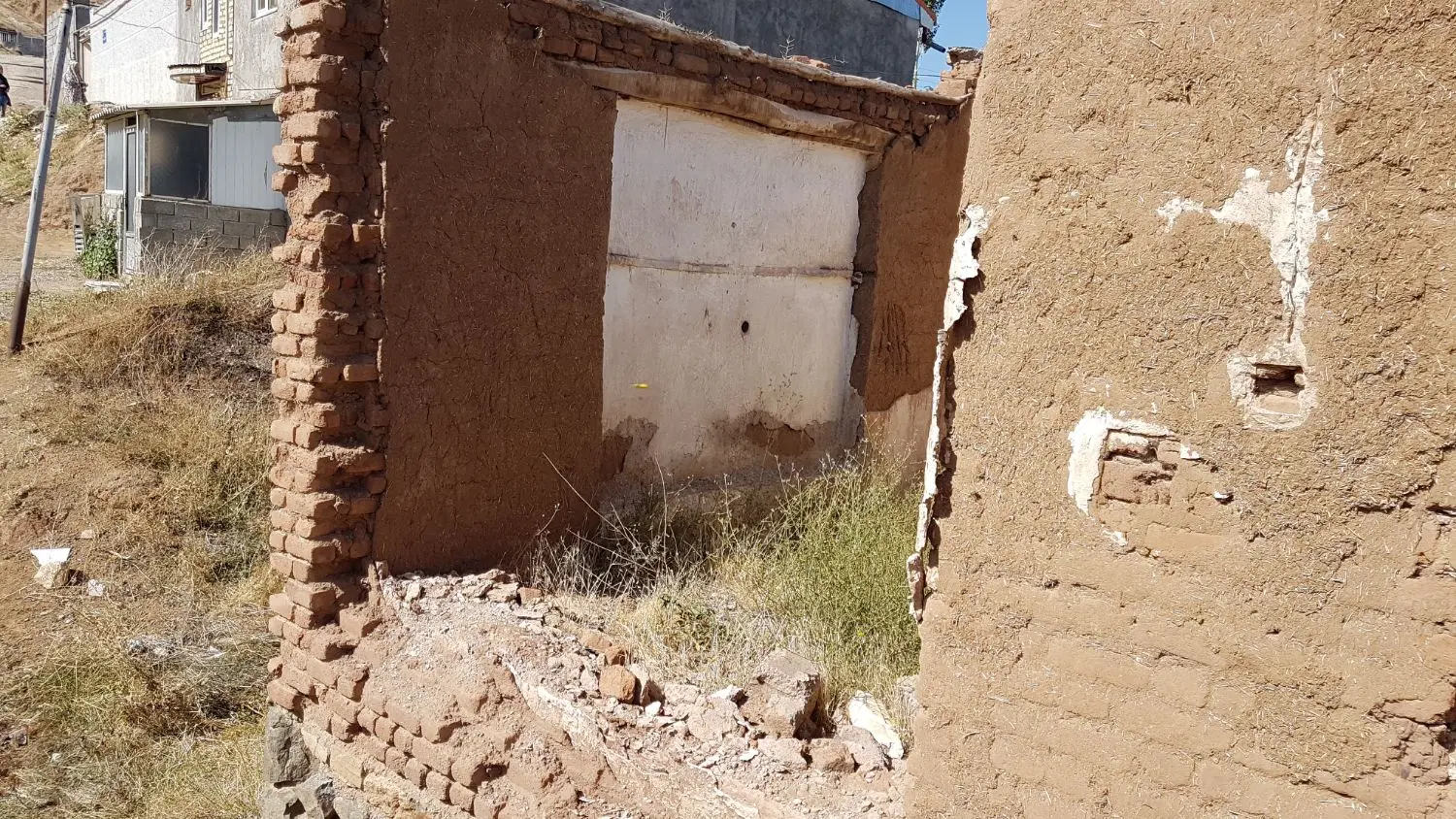 زمین به مساحت ۷۲ متر مربع
