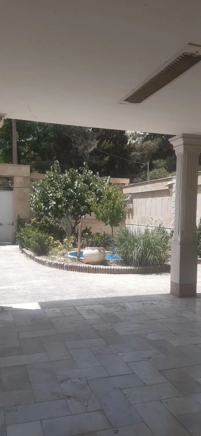 ویلایی فرامرز بنفشه ۲۷میلیارد