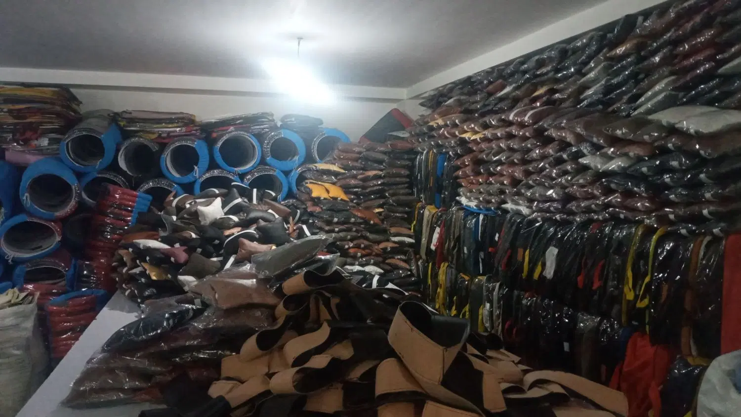 رهن کامل پارکینگ ۱۱۰متری مناسب کارگاه وانباری