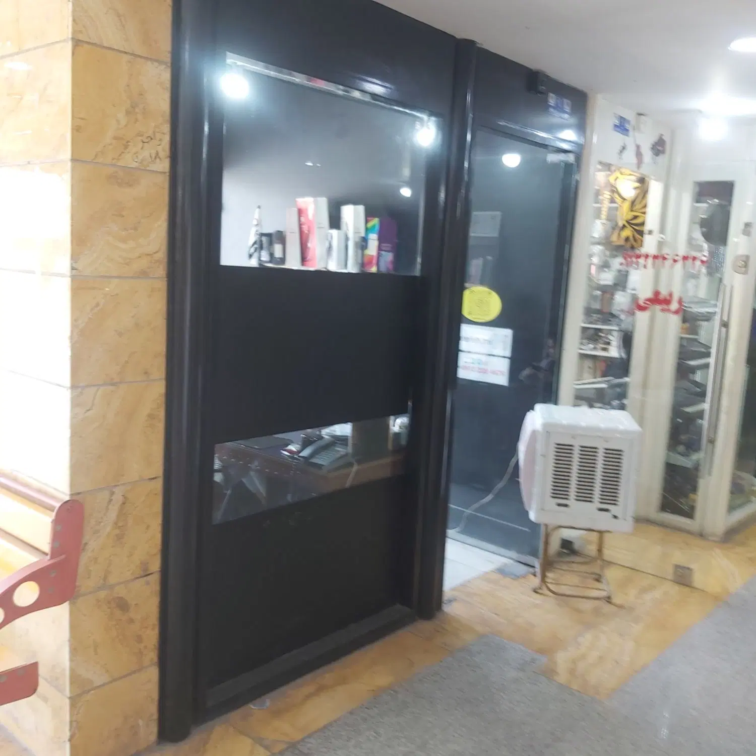 مغازه ۱۰متری طبقه همکف پاساژ گلریز