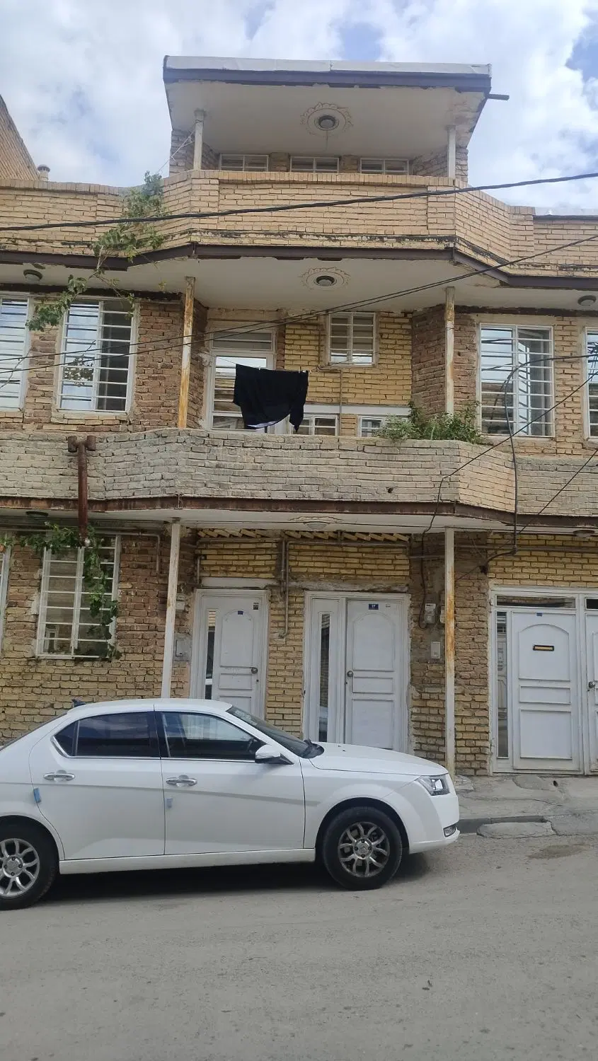 منزل مسکونی فروشی تمیز بهداری خ مهدوی