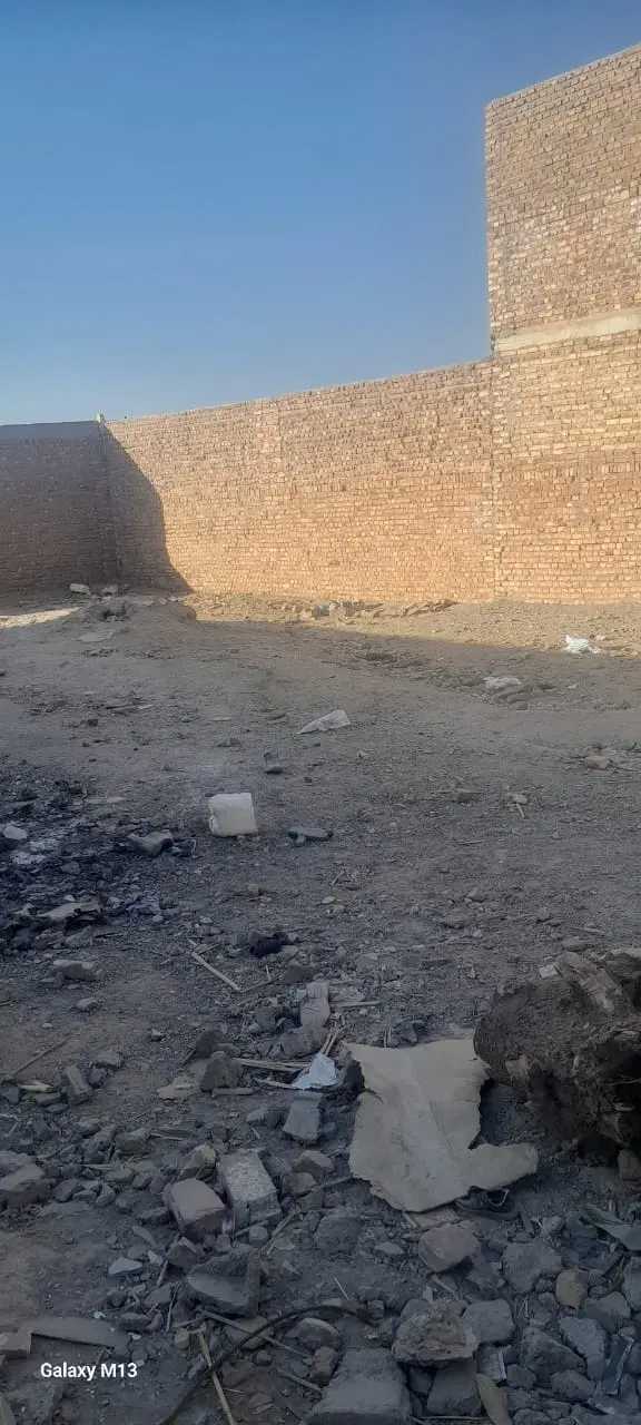 زمین فروشی