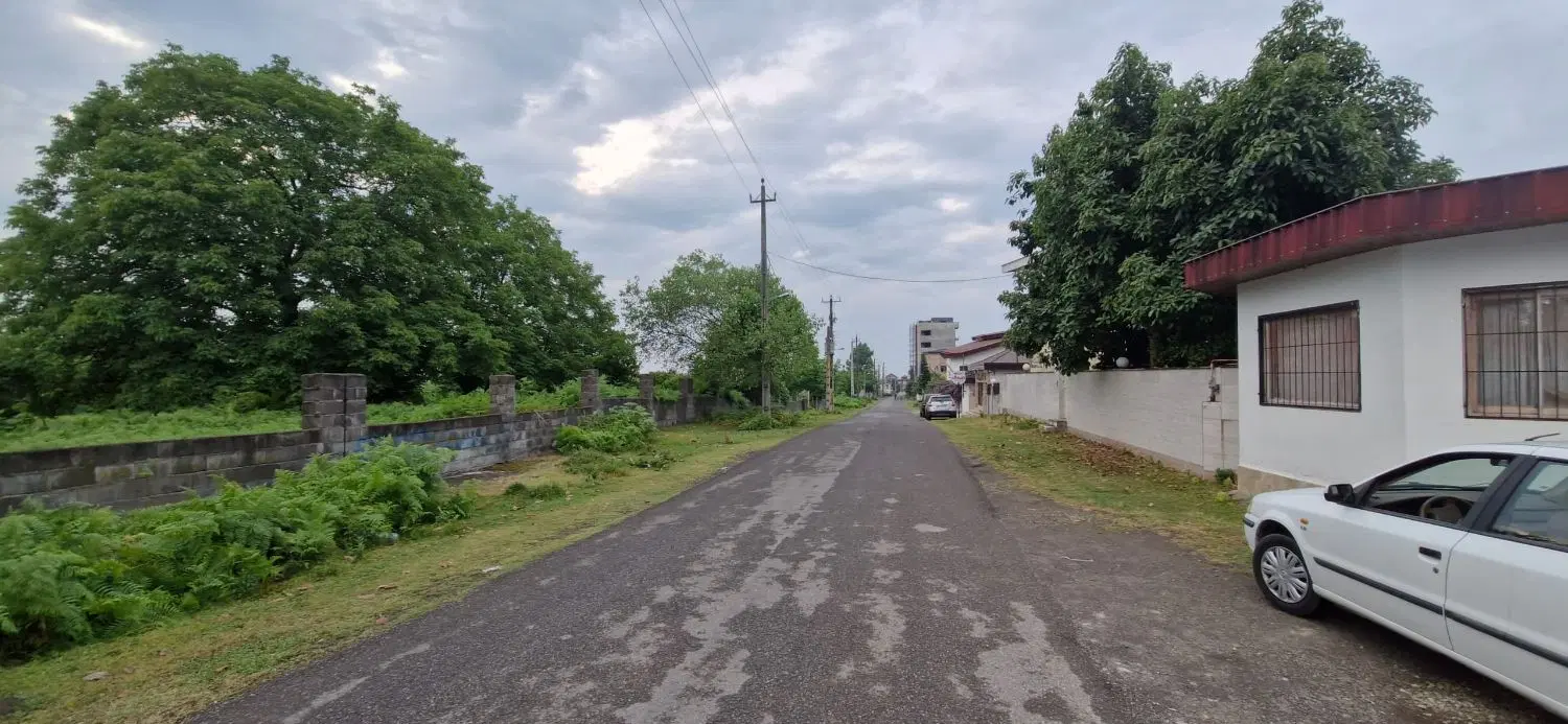 دریا گوشه زمین دو نبش