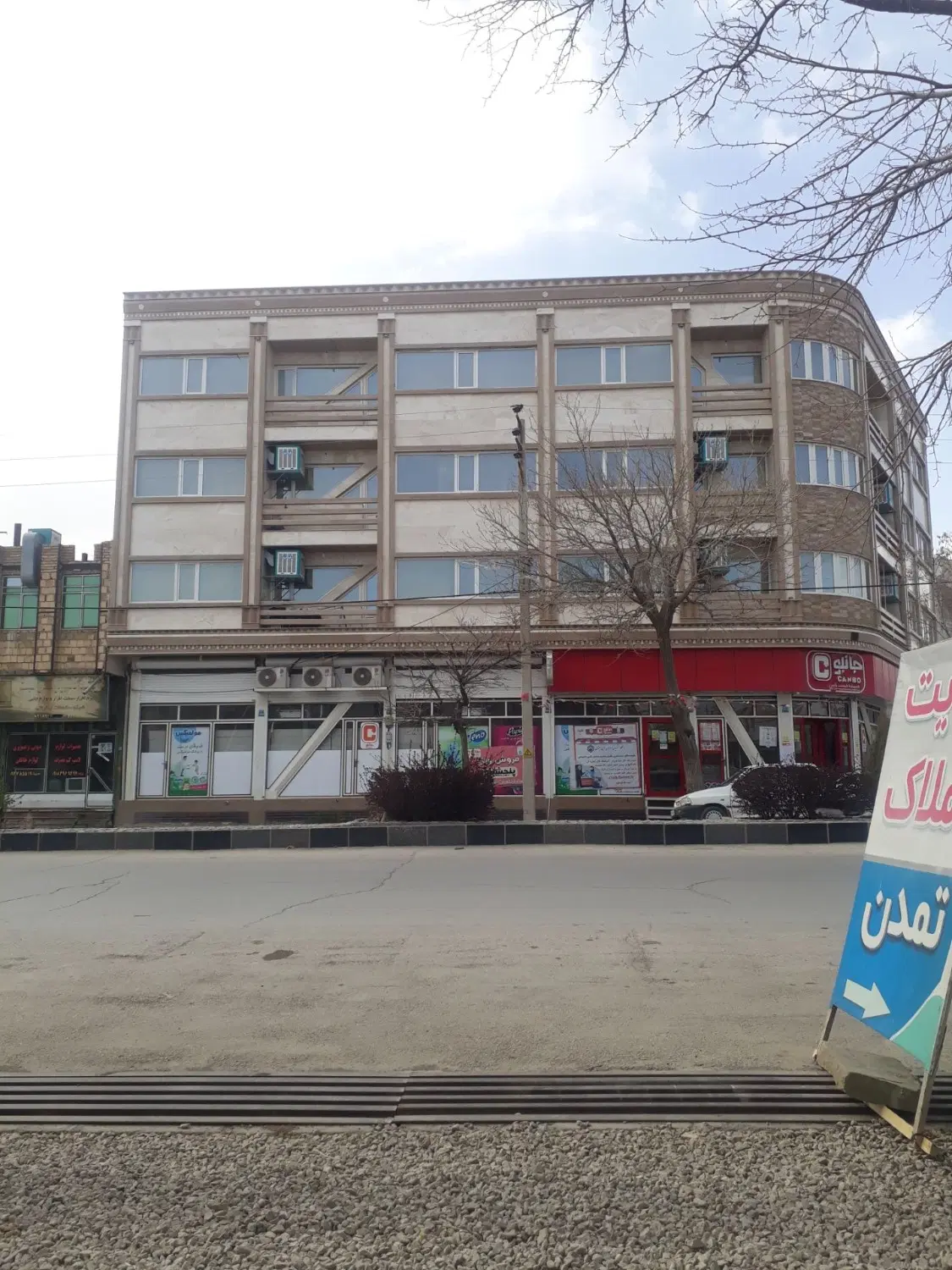 واحد مسکونی در بهترین لوکیشن