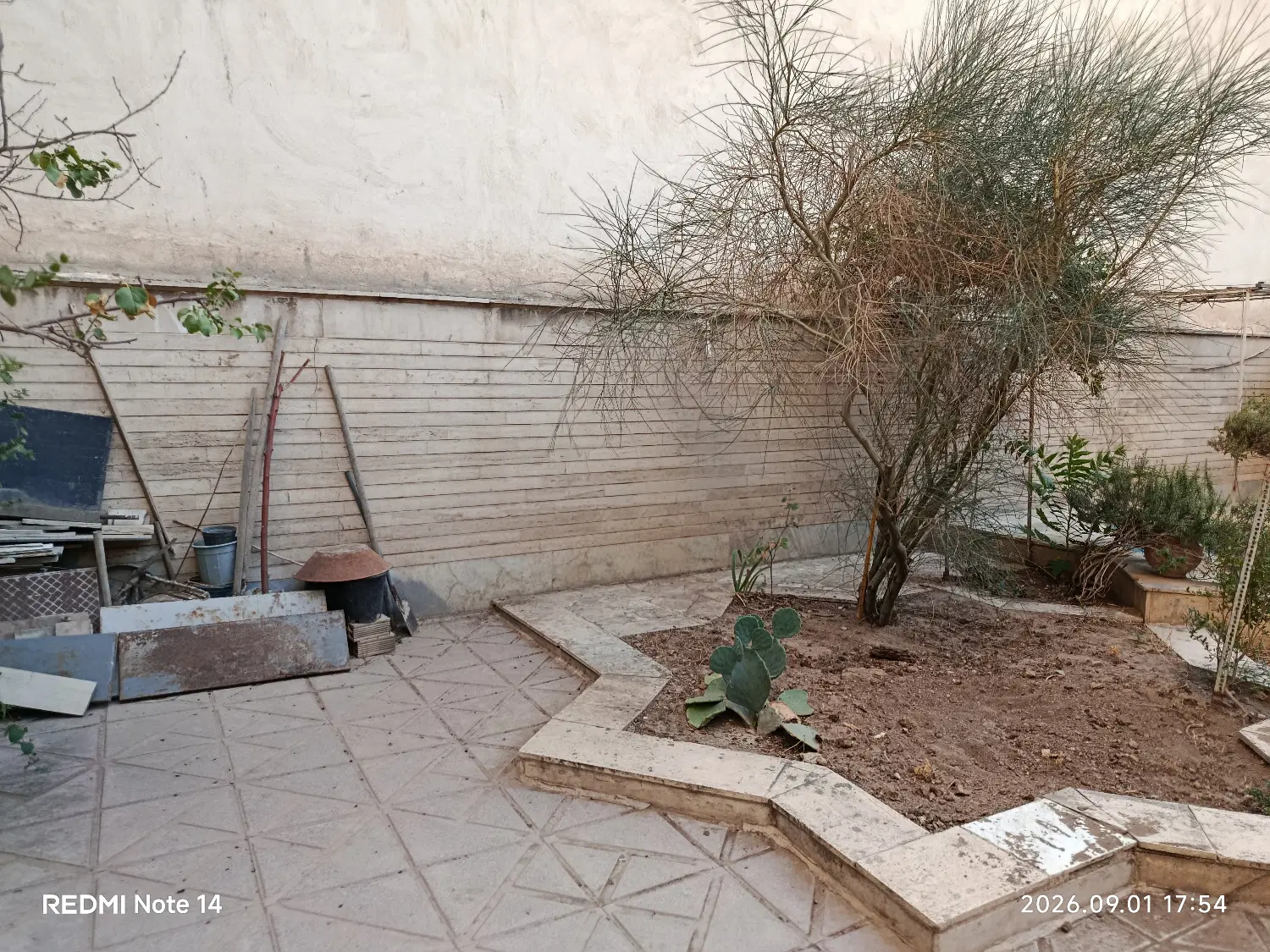 فروش ویلایی ۲۴۵ متری مناسب ساخت سرمایه گذاری سکونت