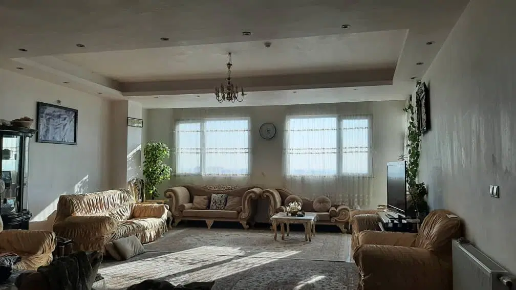 فروش آپارتمان ۱۱۰ متری کوی گوهر