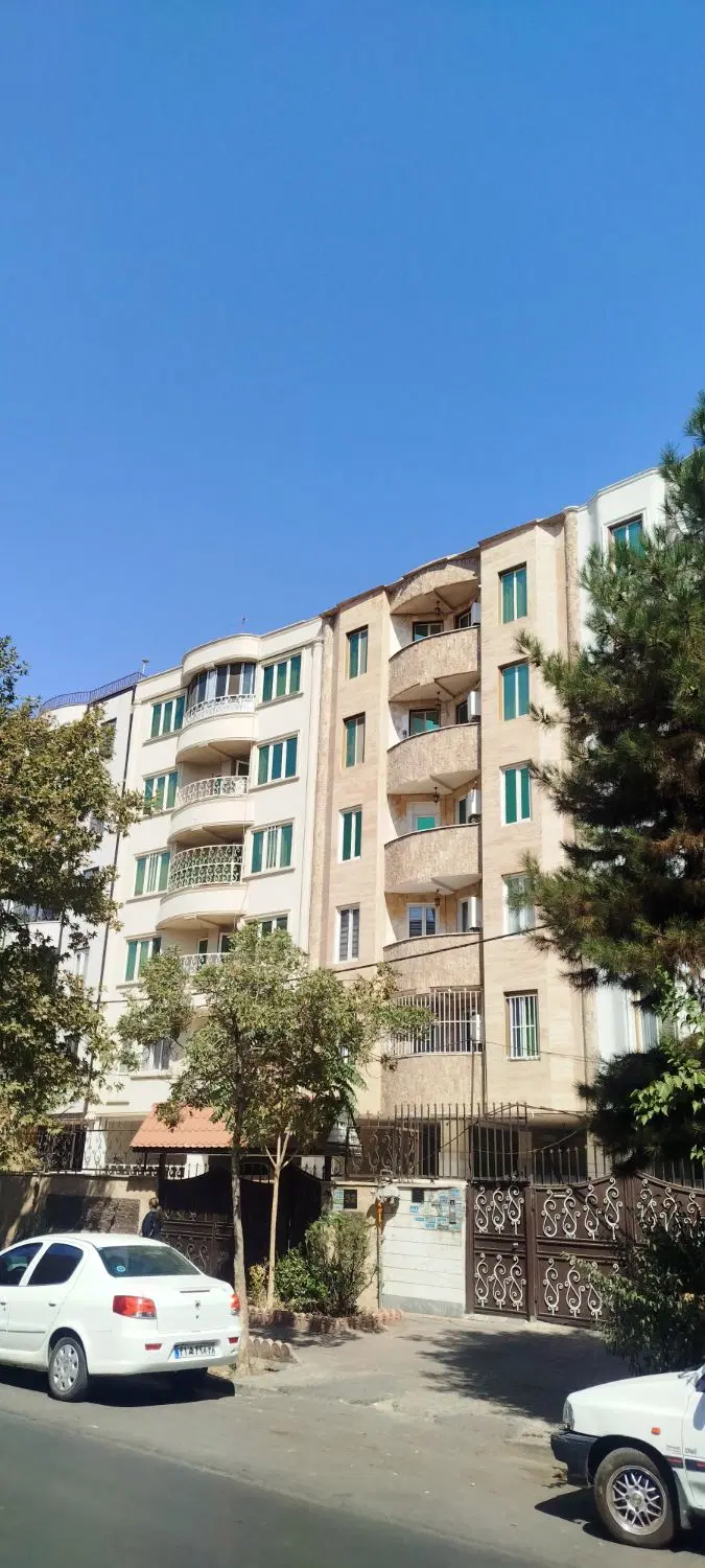 واحد ۸۵ متری_تک واحدی_بلوار ارم_باغ سیب