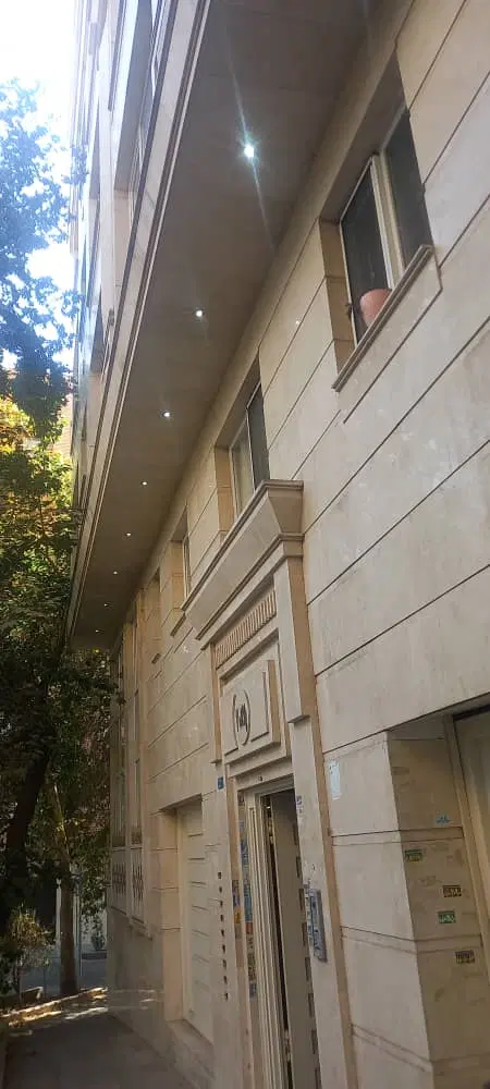 ۱۱۱ متری ونک توانیر شمالی