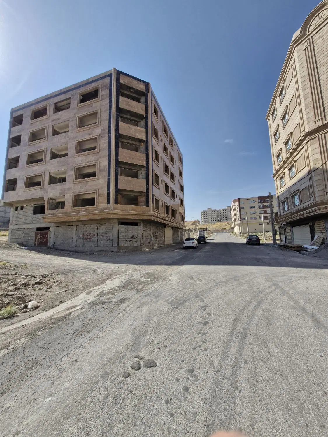 واحو واقع در شهرک صدرا