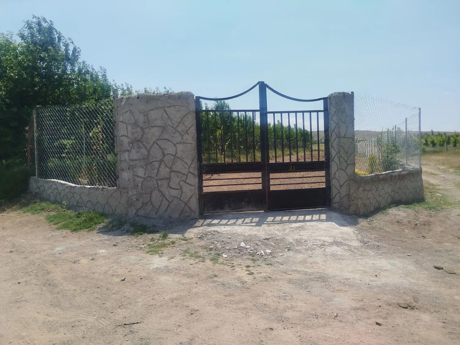 زمین در شهر هیر