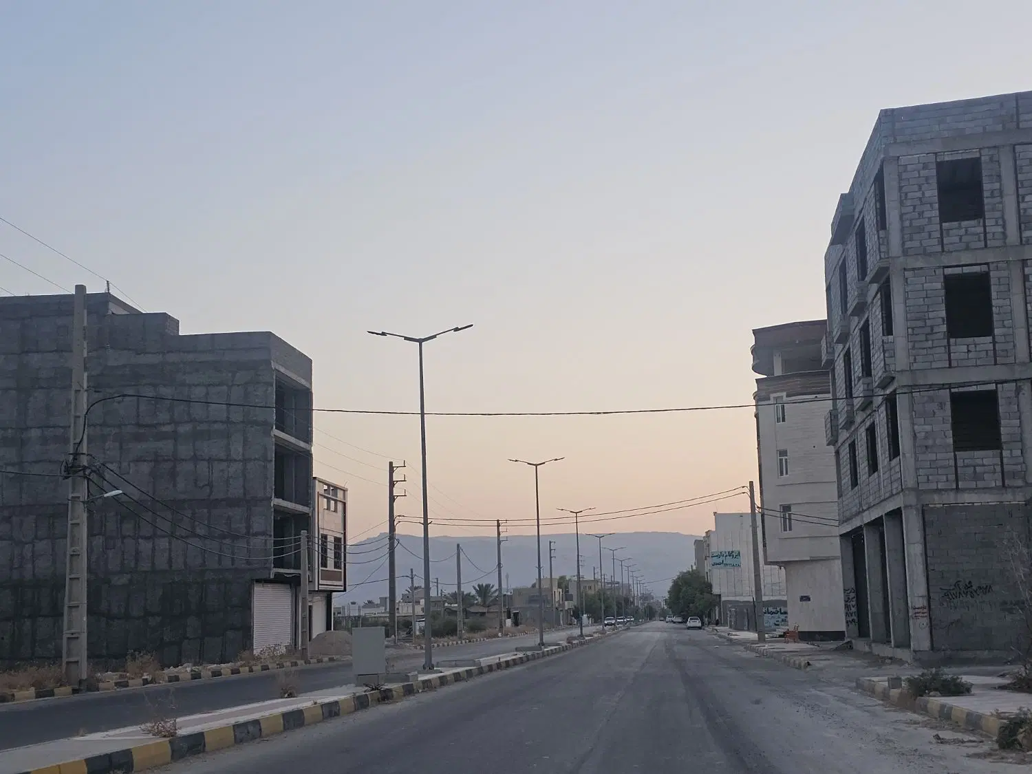 زمین با موقعیت تجاری