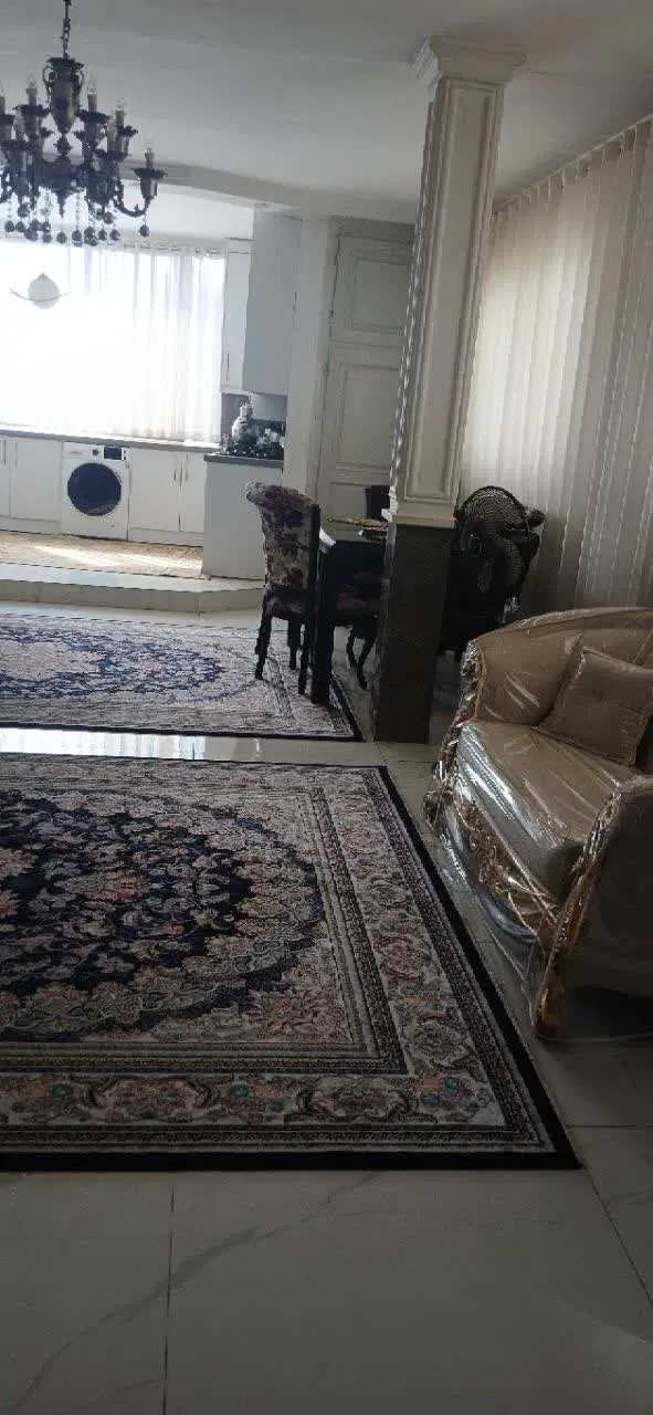 آپارتمان سر دو نبش غرق نور