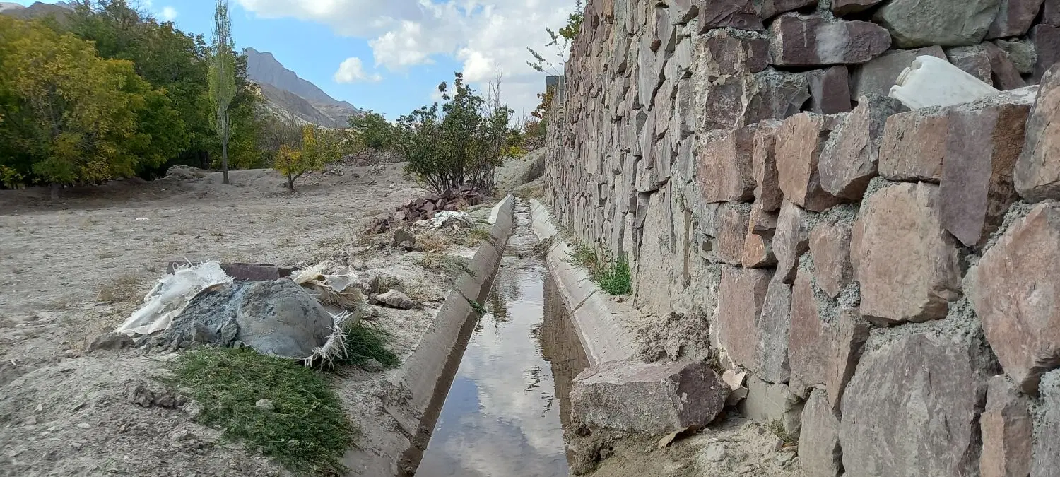 باغ وزمین ۴۰۰متری