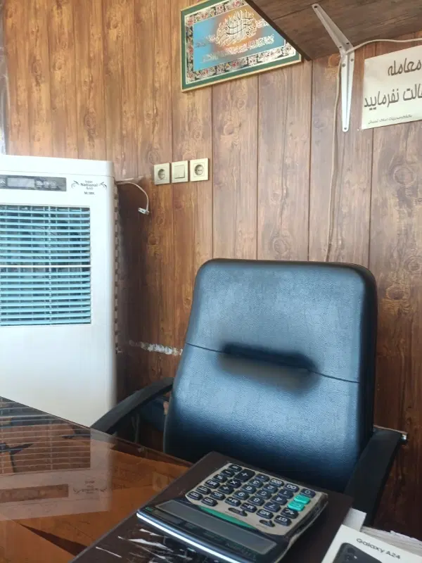 مغازه 180مترمربع میدان مادر
