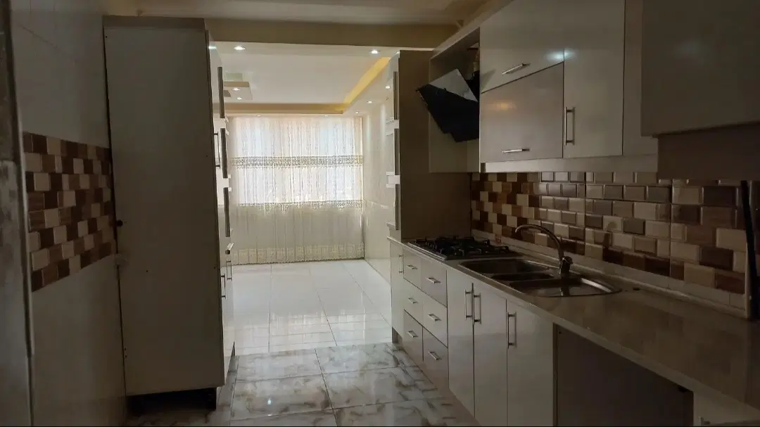 واحد75متری ملاباشی سمت کارشناسان