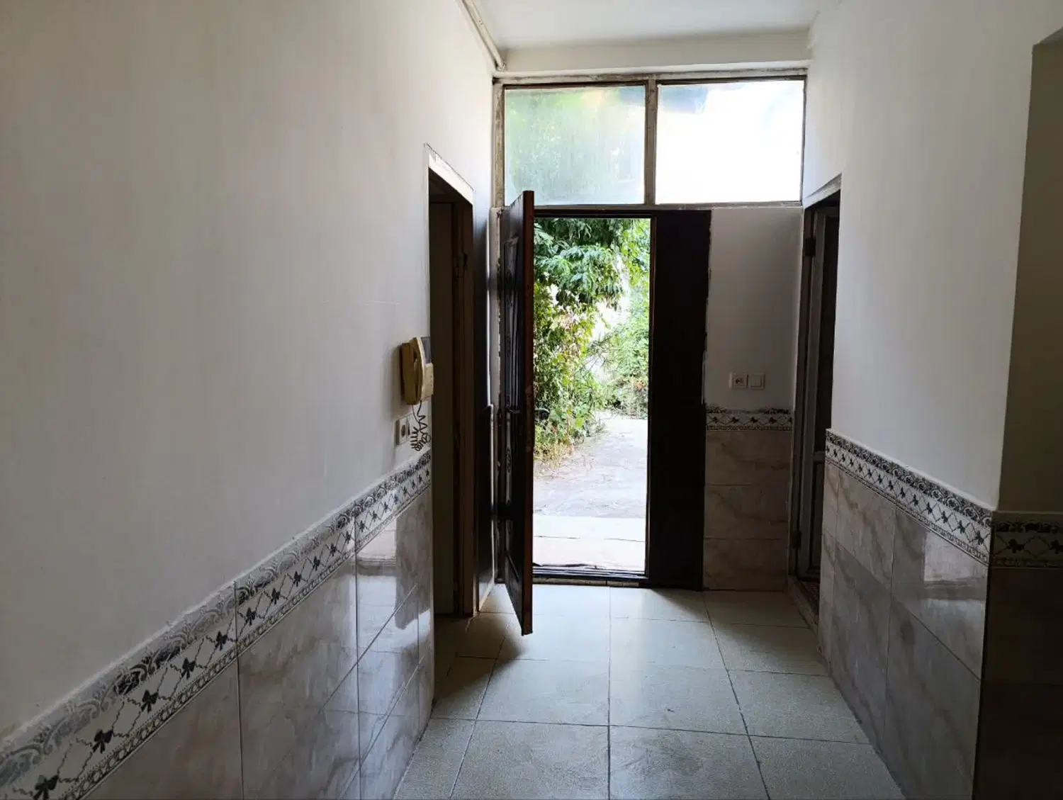 خانه ویلایی بلوارحسام کوچه ۹