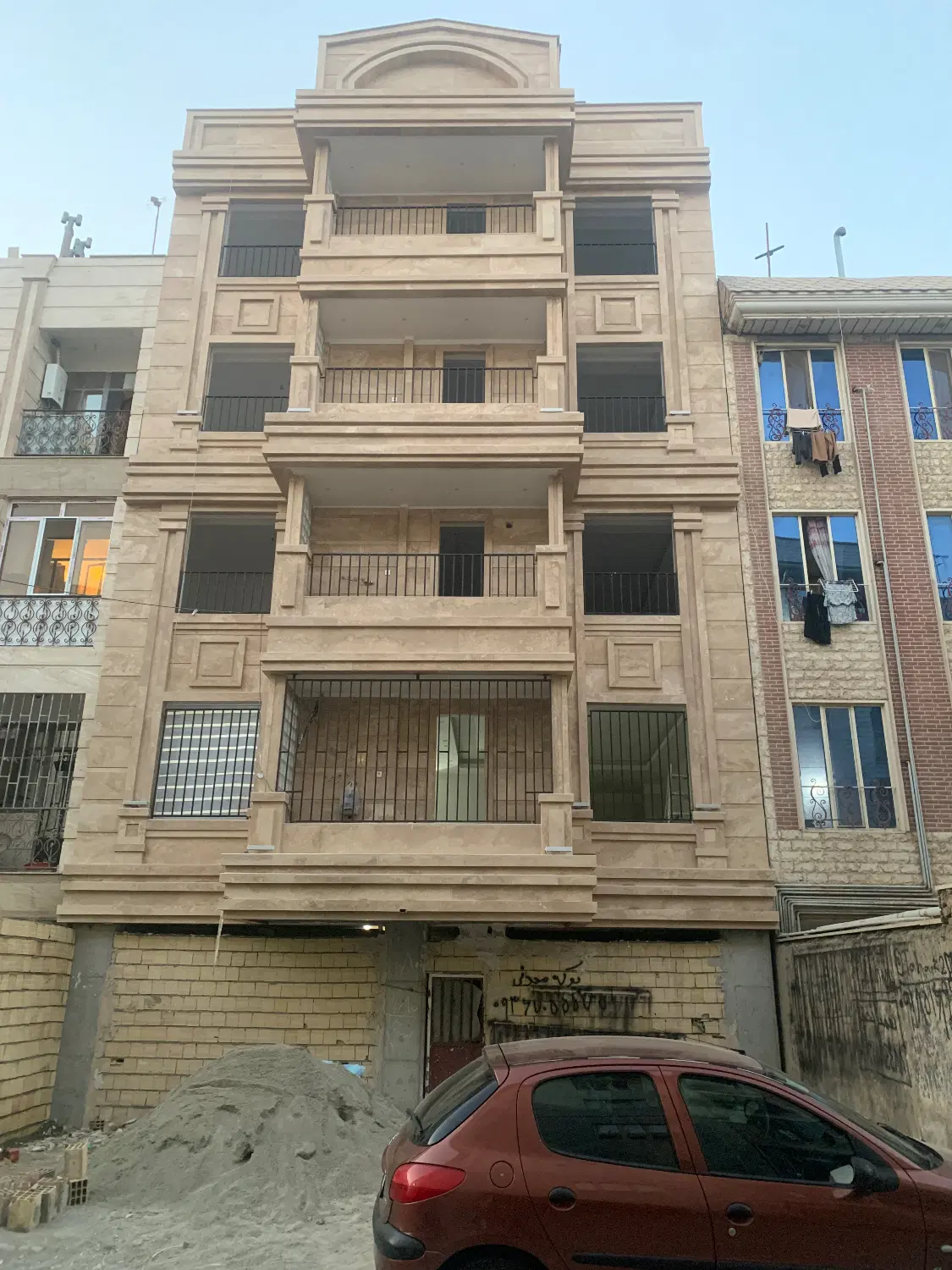 66 متر اندیشه شهریار