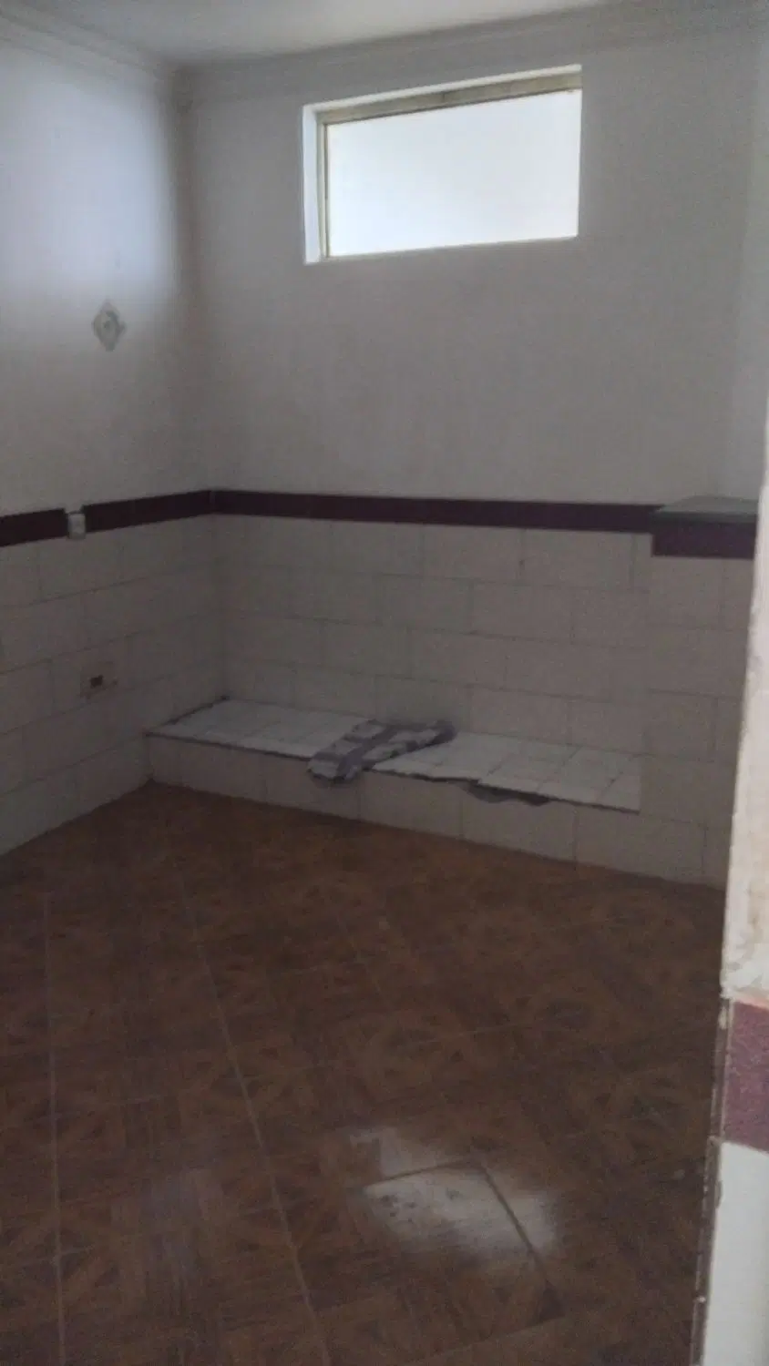 نیم کف اجاره ای