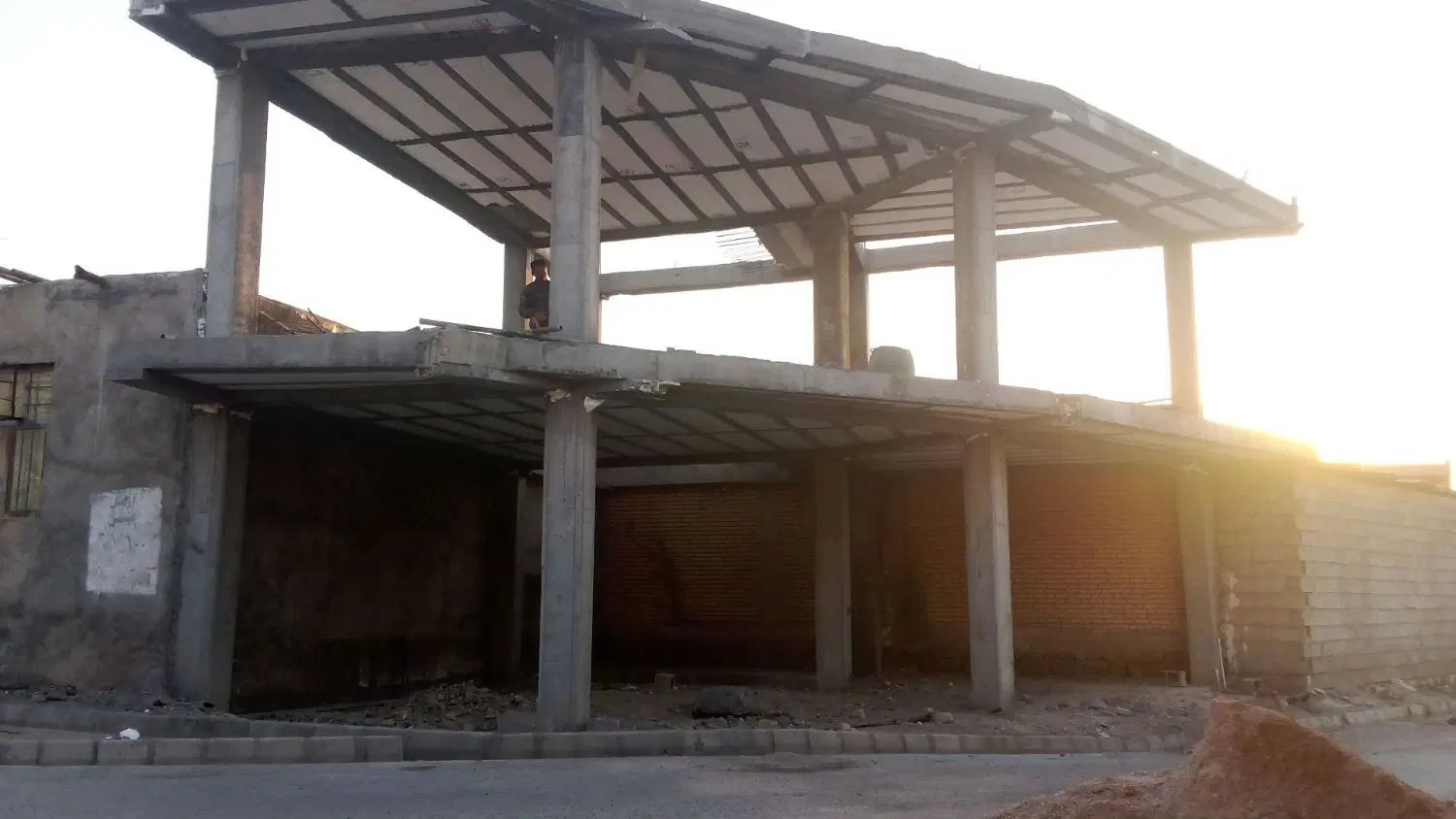 خونه نیمه کاره روستای شیخ شمس الدین خیابان مسجد