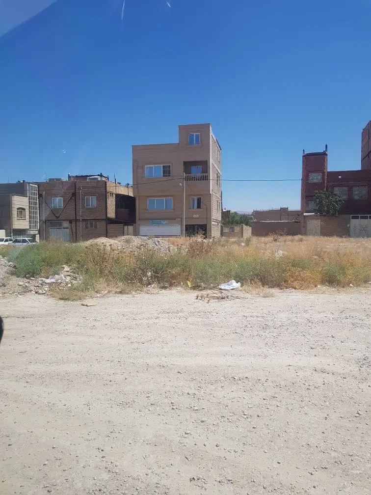 زمین تجاری و اداری