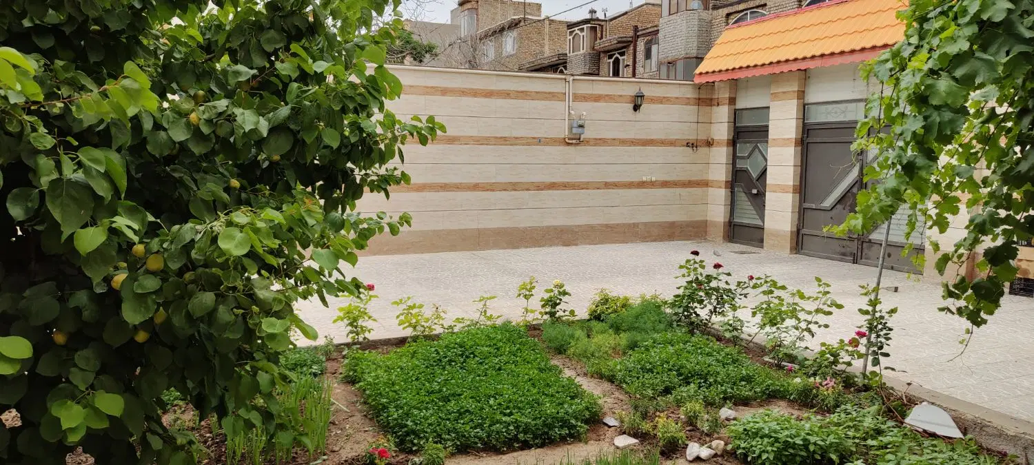 فروش ملک ویلایی ۳۲۶ متر قاسم آباد (شهرک غرب)
