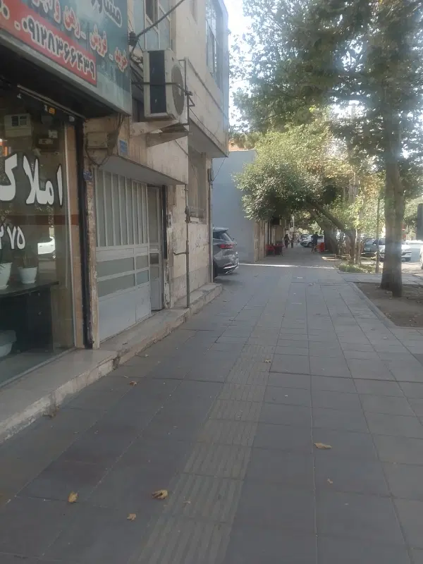 زیر زمین 85متر تجاری چایخانه فروشی زیر قیمت