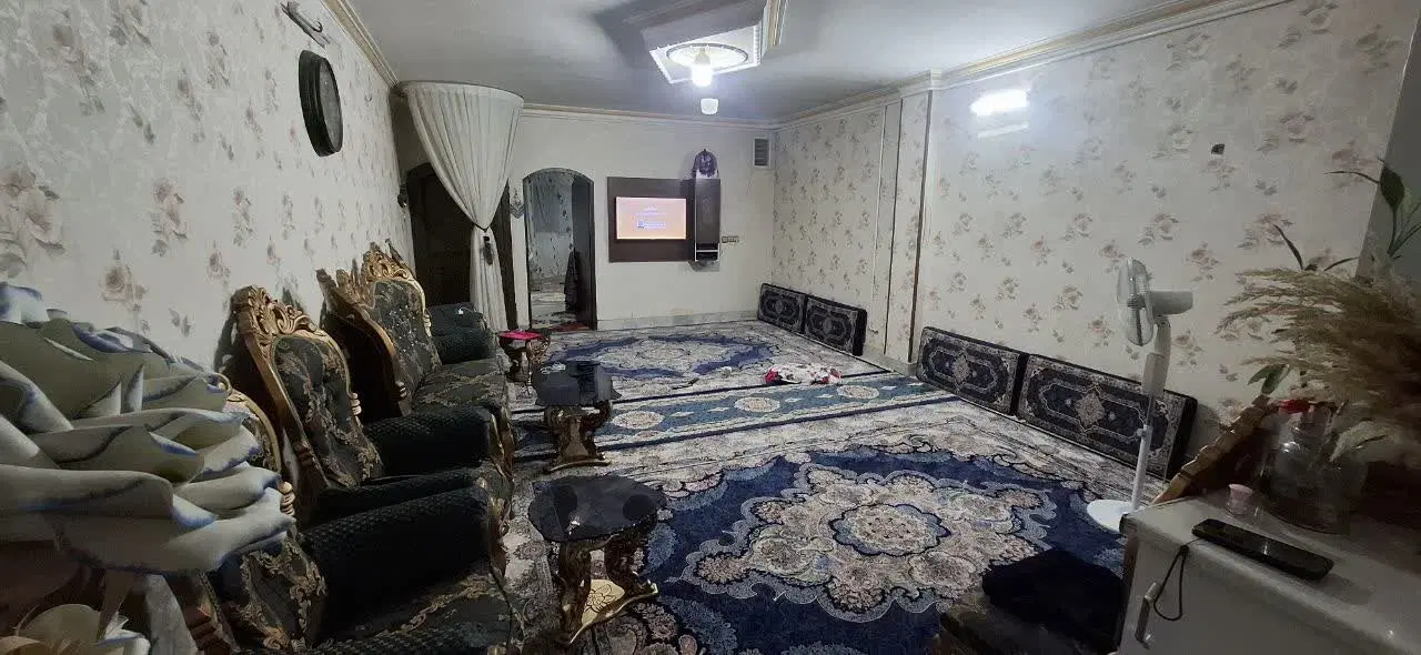 ۸۵ متری طبقه اول