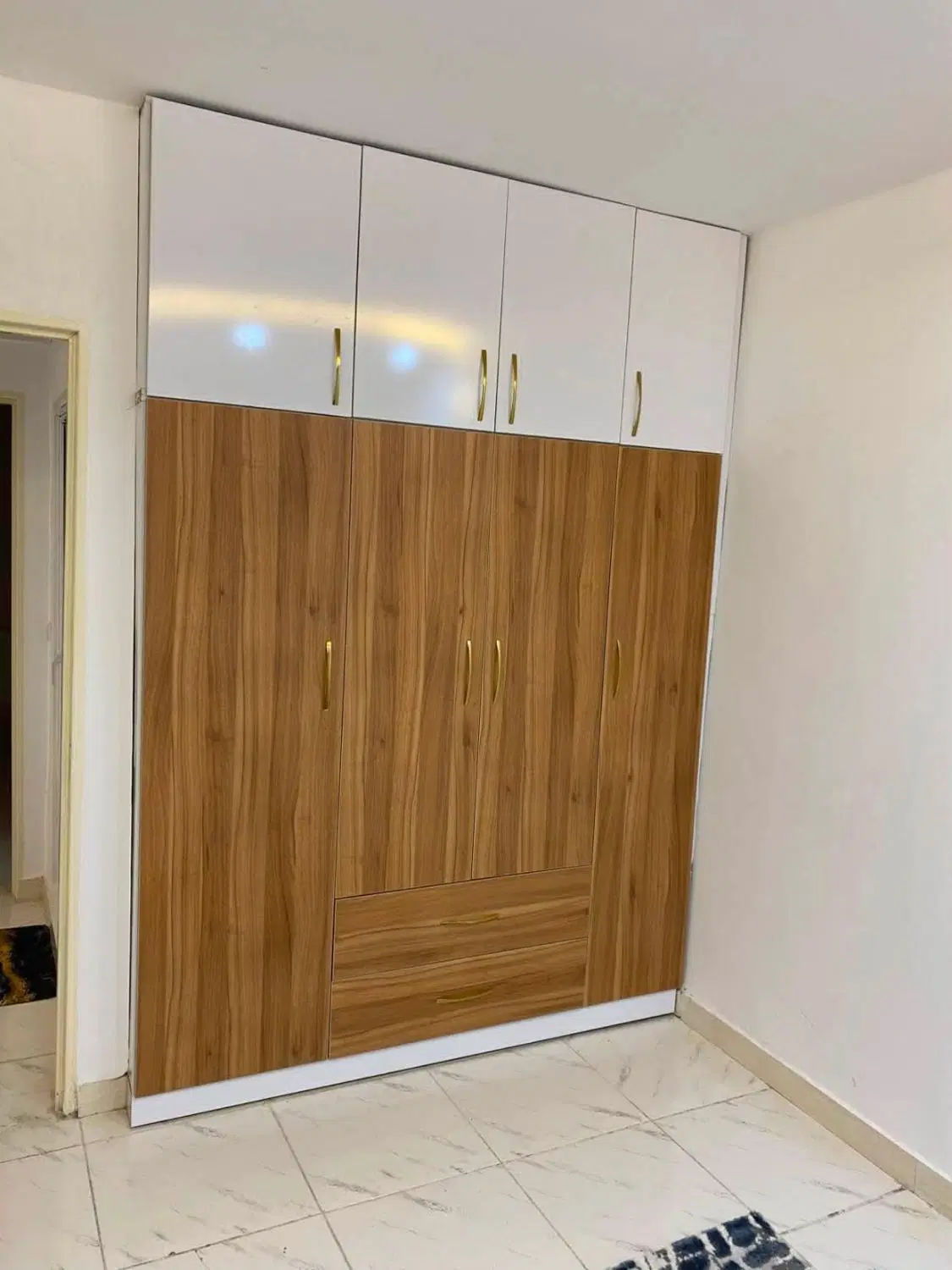 اپارتمانی عثمان اباد