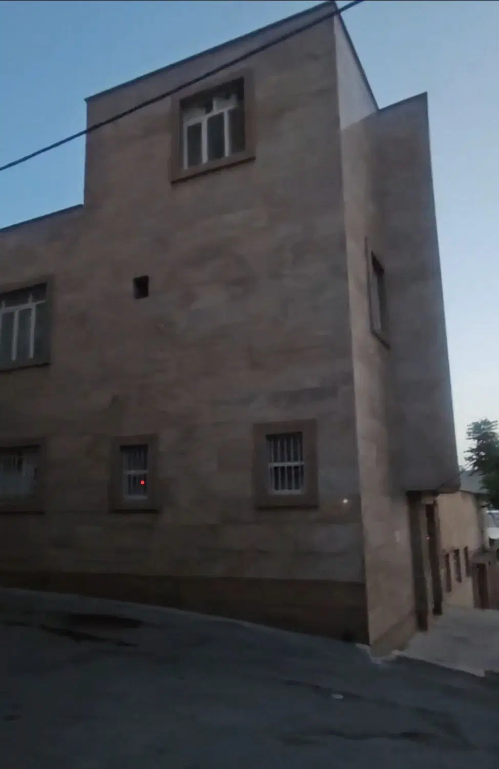 فروش منزل مسکونی دو طبقه