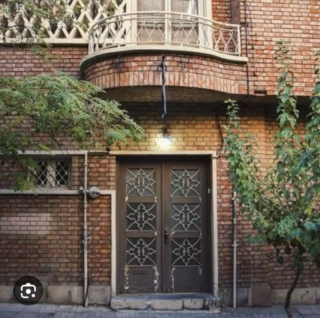 کلنگی ۱۹۰ متری بر ۸ جنوبی