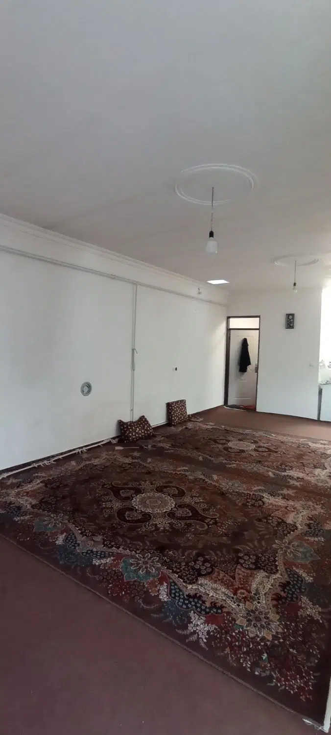 خانه ویلایی در باغمعروف