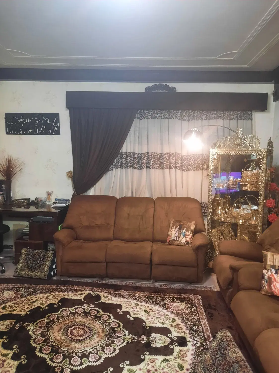 فروش آپارتمان درشهرک باهنر روبروی پارک ظفر