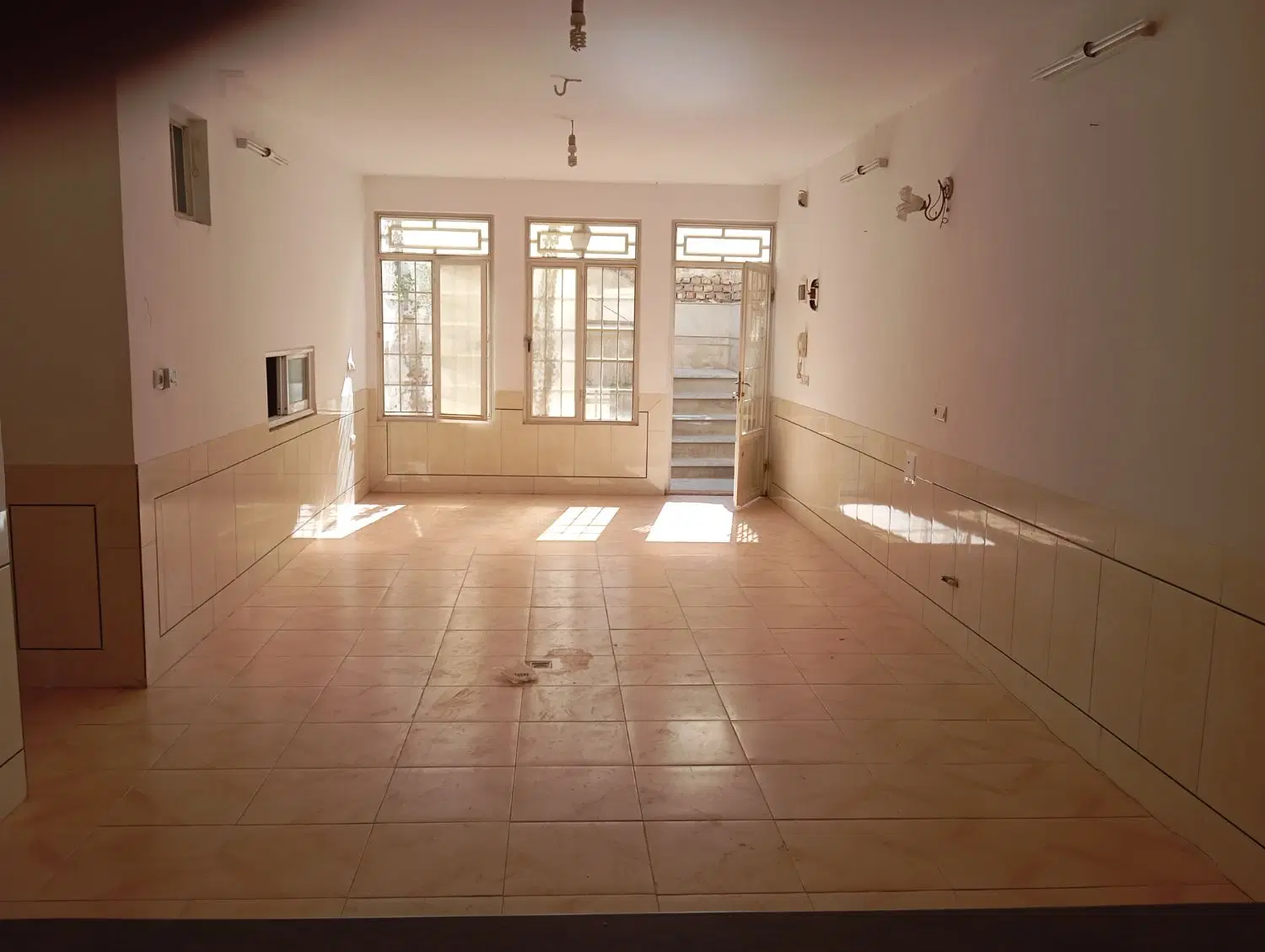 زیر زمین  اجاره ای