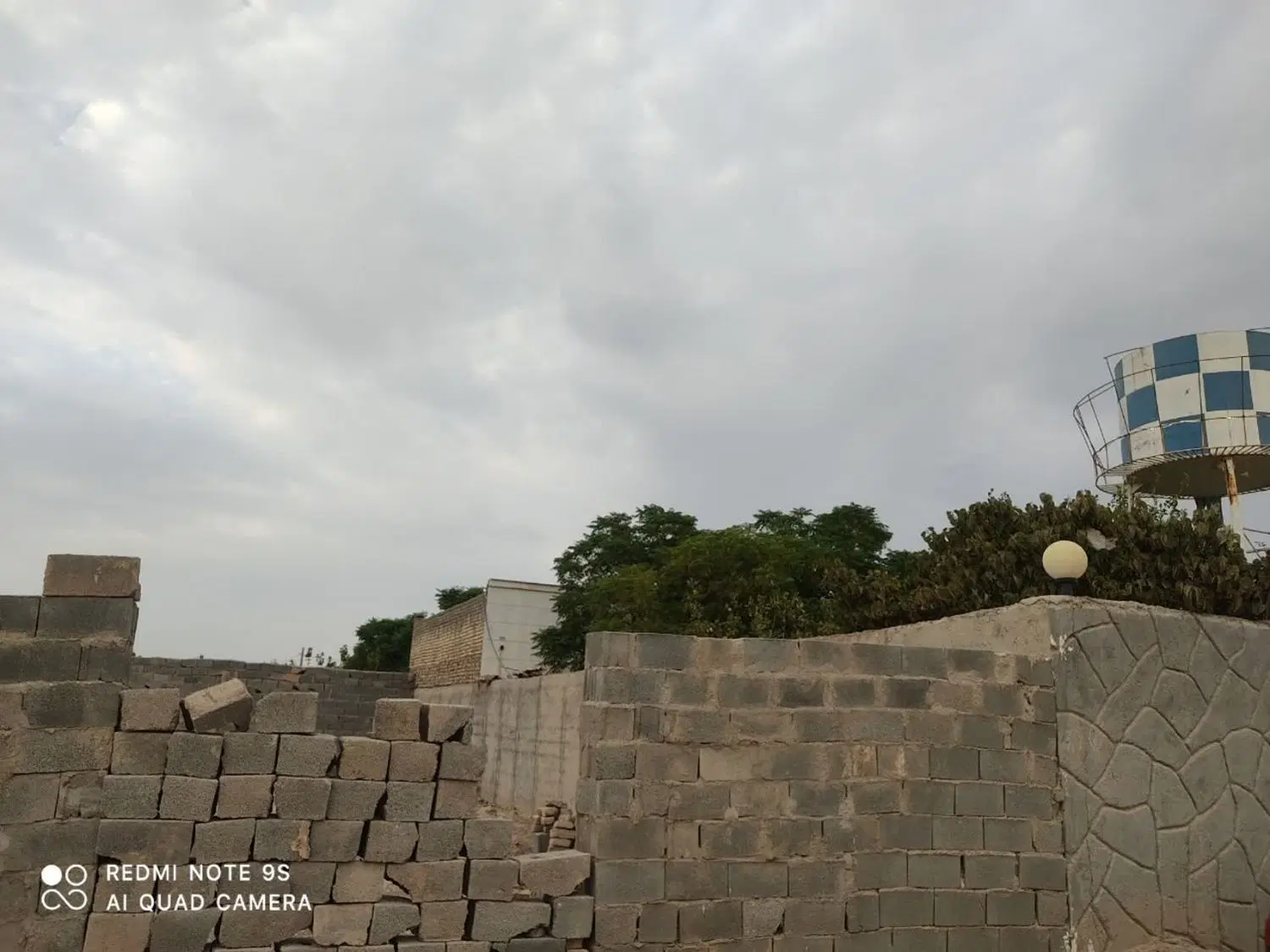 زمین چهاردیواری ۵۰۰ متری
