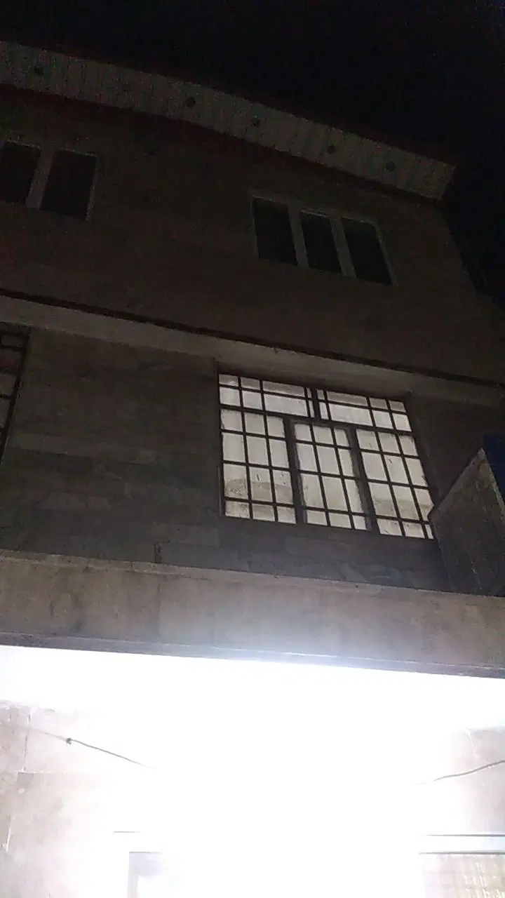 ۳طبقه ملک ویلایی یکجا ۹۹ متر