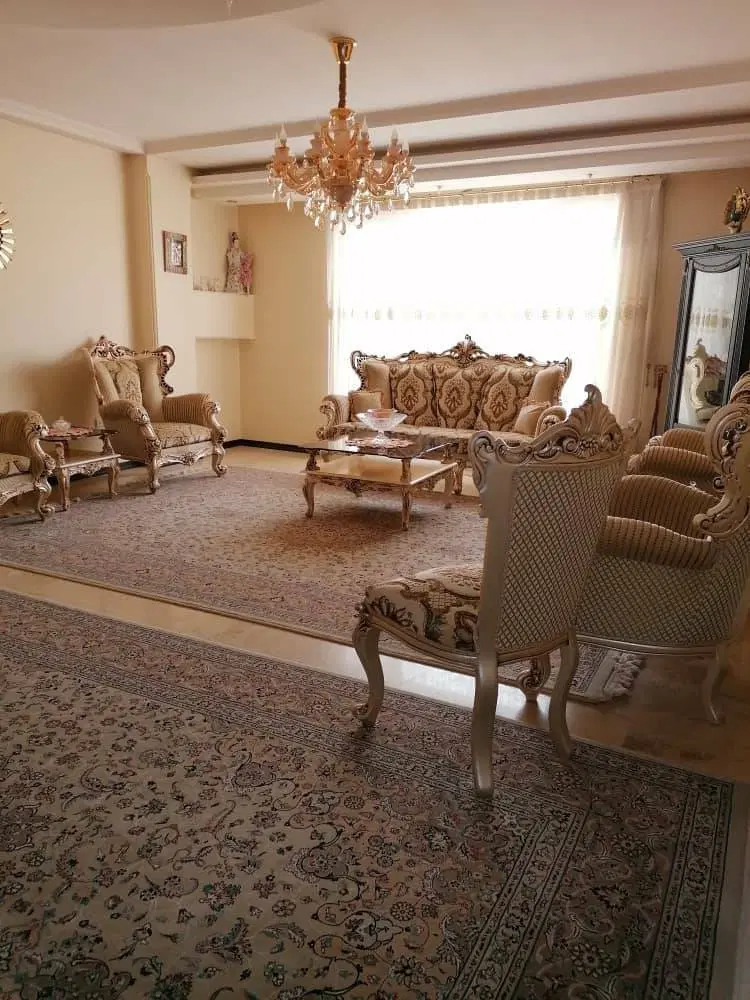 آپارتمان ۱۴۷ متری بر میدان تکواحدی