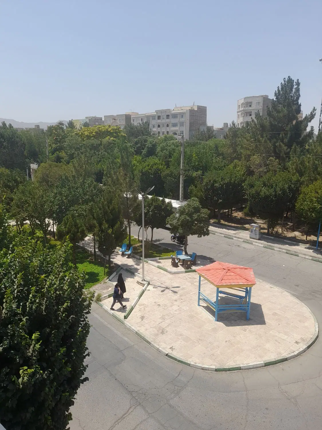 فروش واحد خیابان بزرگ