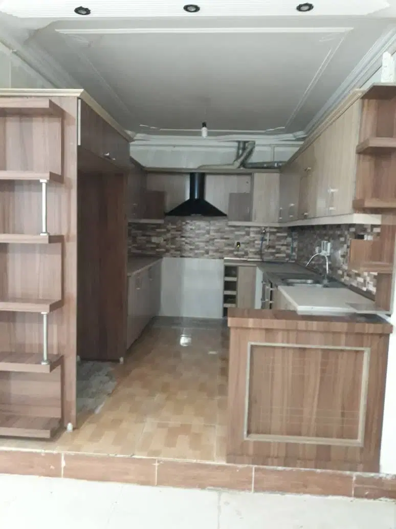 آپارتمان دوخوابه طبقه 2 فول84متری