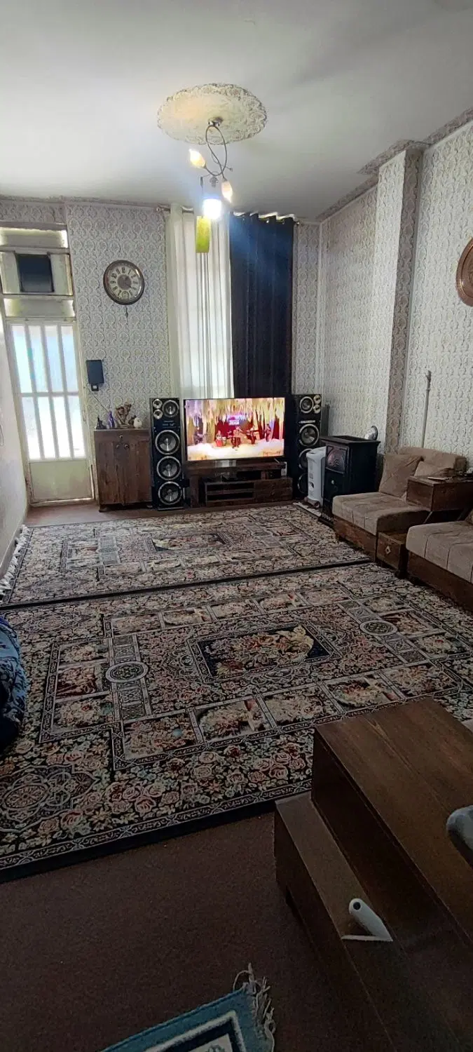 رهن کامل خانه گلسرخ خیابان گل یخ