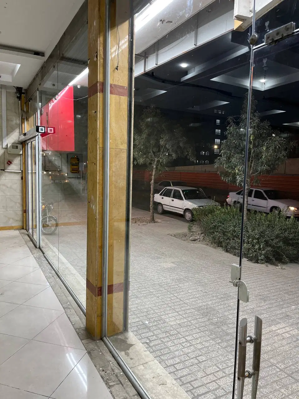 مغازه تجاری دائم۱۲۰متری