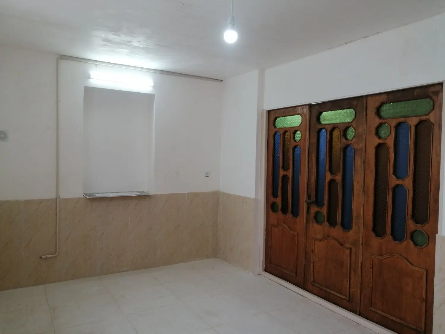 خانه ویلایی حاشیه مصلی نبش 39