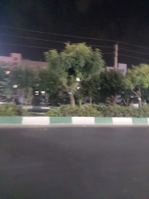 ۳ طبقه اداری یکجا بلوار شهید ایت الله خامنه