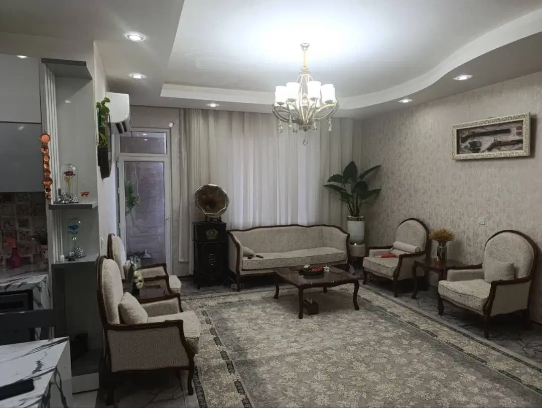 اجاره یک واحد لوکس ۹۵ متری واقع در شهرک خائف
