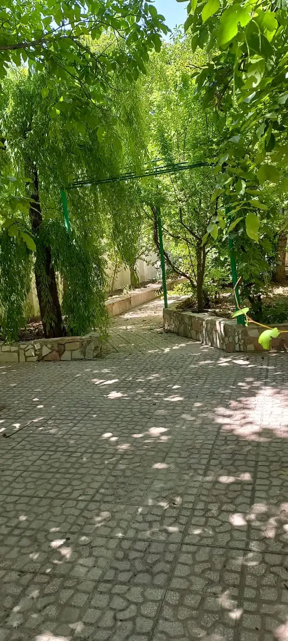 ۶۵۰ متر باغ ویلا سند تک برگ در مجموعه باغ بهار