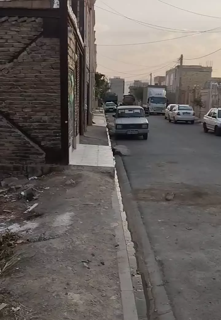 واحد70متری طبقه اول خ ایثار
