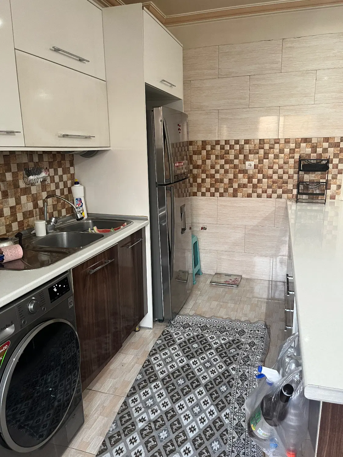 آپارتمان تک واحدی