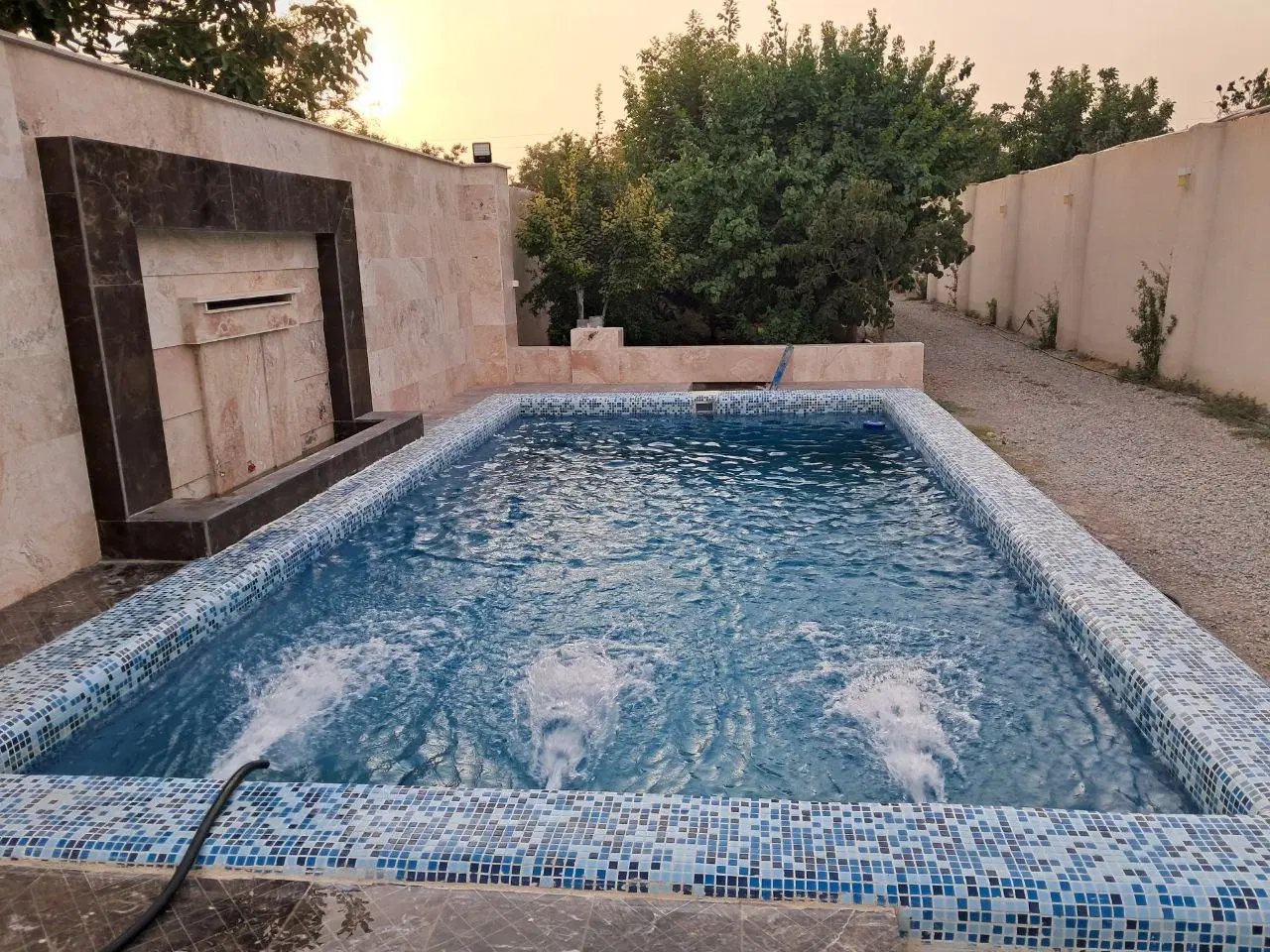 باغ ویلا میدان نماز شهریار رزکان