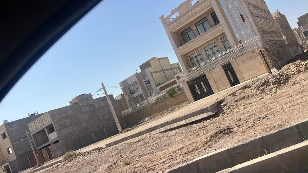 زمین مسکونی خامنه ای