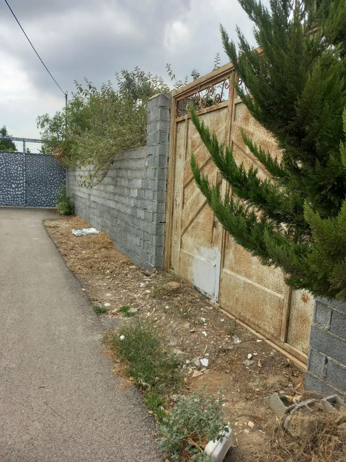 فروش زمین چهاردیواری